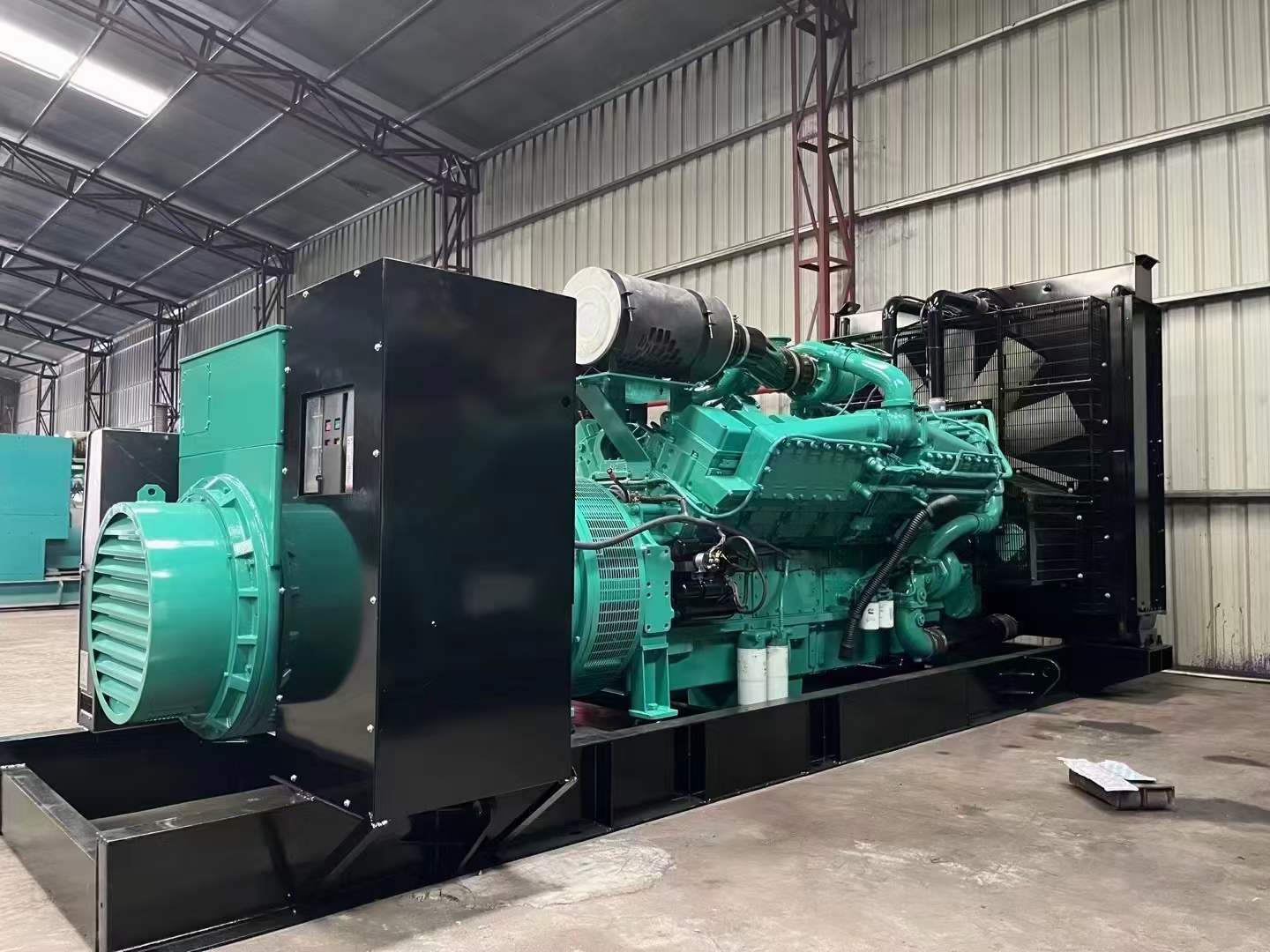 望城如何降低 800kW 柴油发电机输出电流的波动？