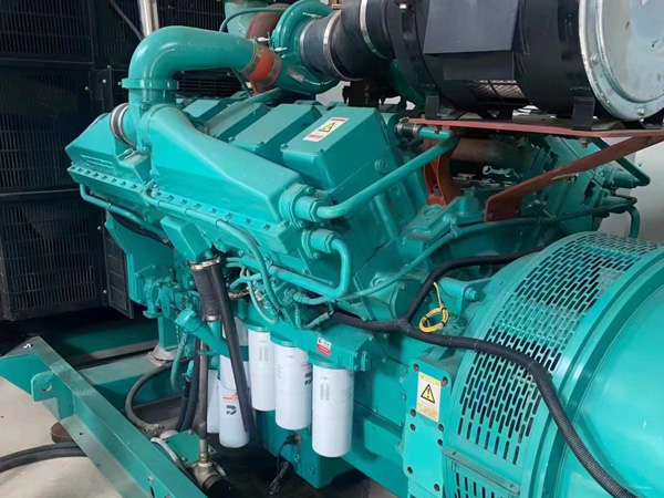 望城更换100kW柴油发电机组机油时，需要注意哪些事项？